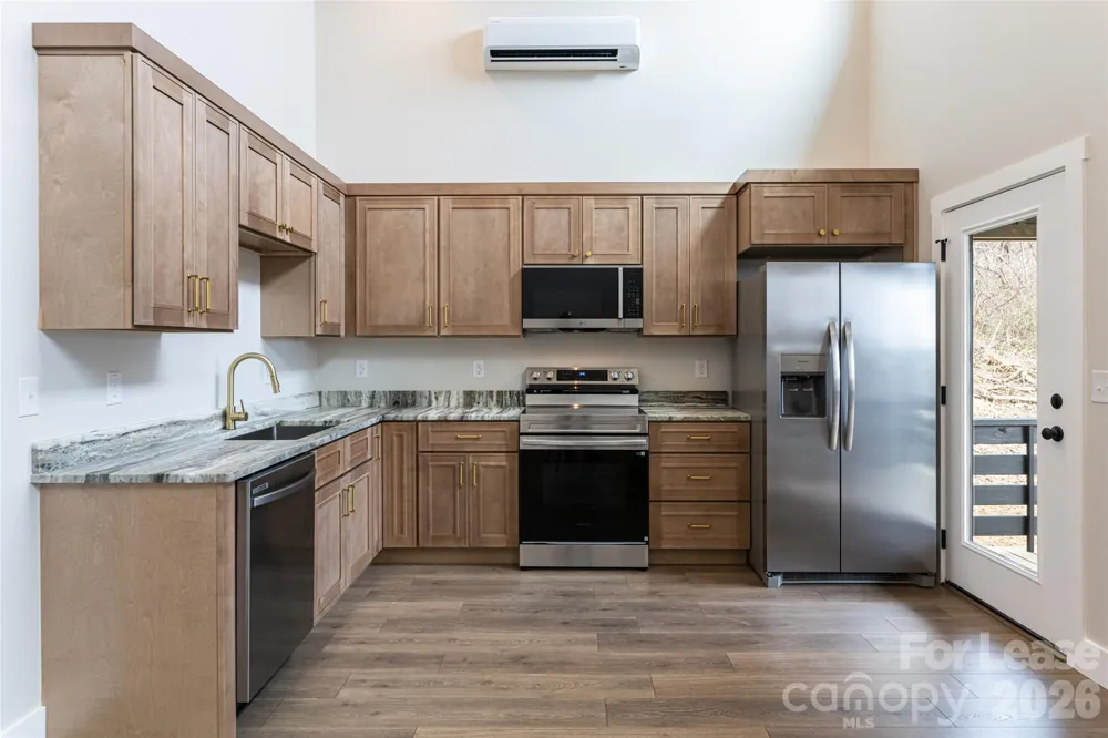 153-B Hackleburg Lane Hendersonville, NC 28792