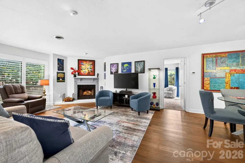 9 Ravencroft Lane #B-9 and Garage 2 Unit D Asheville, NC 28803