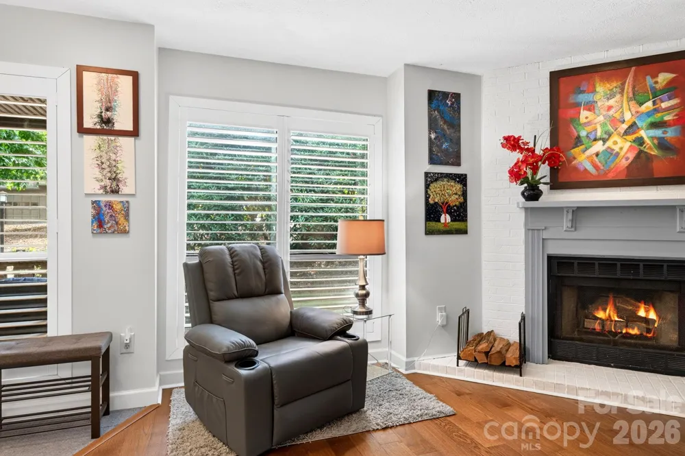 9 Ravencroft Lane #B-9 and Garage 2 Unit D Asheville, NC 28803