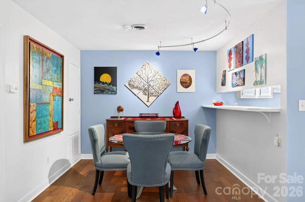 9 Ravencroft Lane #B-9 and Garage 2 Unit D Asheville, NC 28803