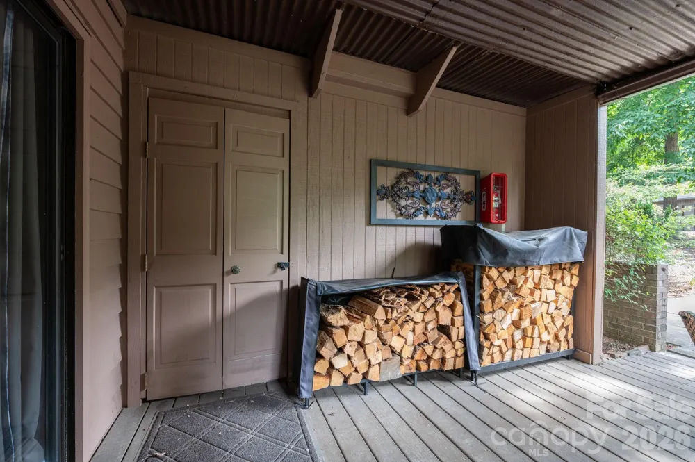 9 Ravencroft Lane #B-9 and Garage 2 Unit D Asheville, NC 28803