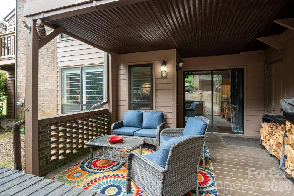 9 Ravencroft Lane #B-9 and Garage 2 Unit D Asheville, NC 28803