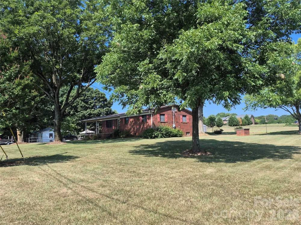1267 Howards Creek Mill Road Vale, NC 28168