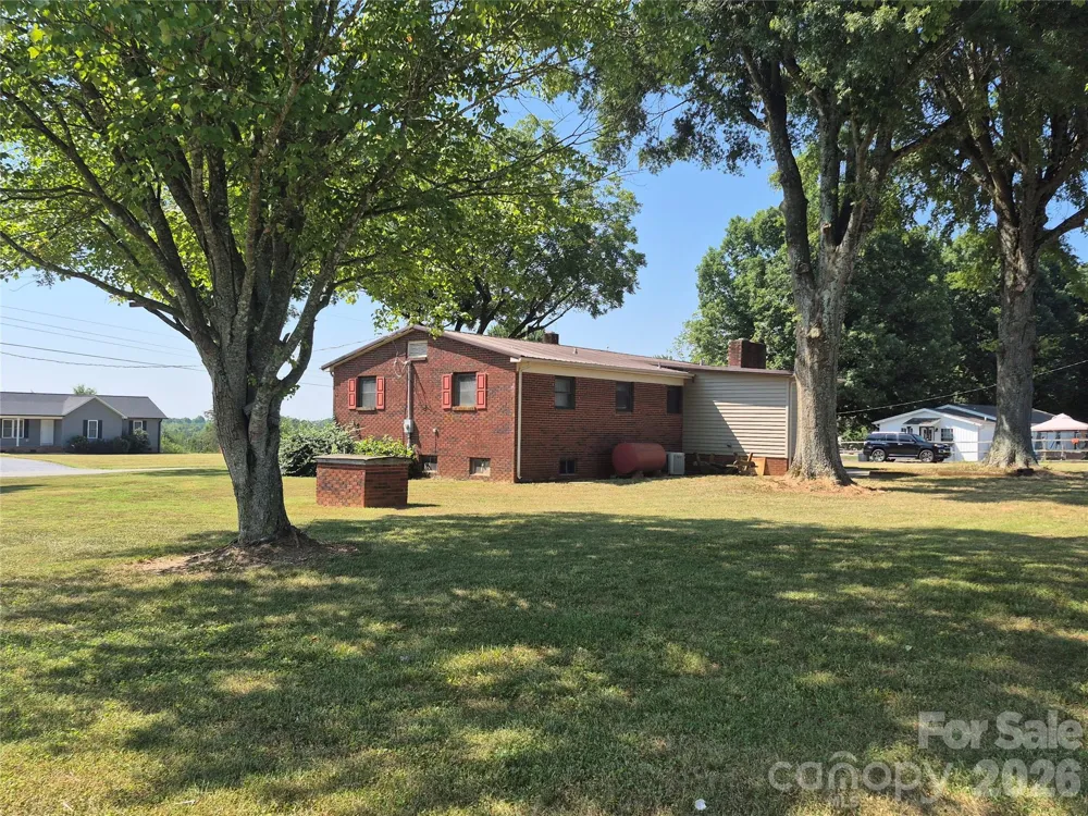 1267 Howards Creek Mill Road Vale, NC 28168