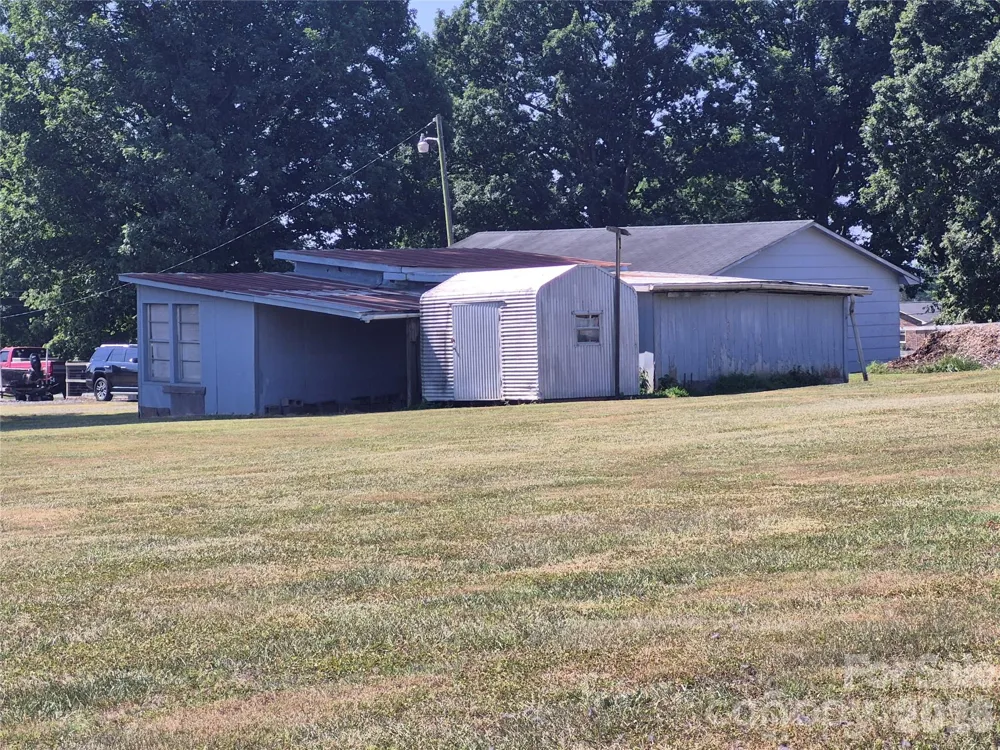 1267 Howards Creek Mill Road Vale, NC 28168