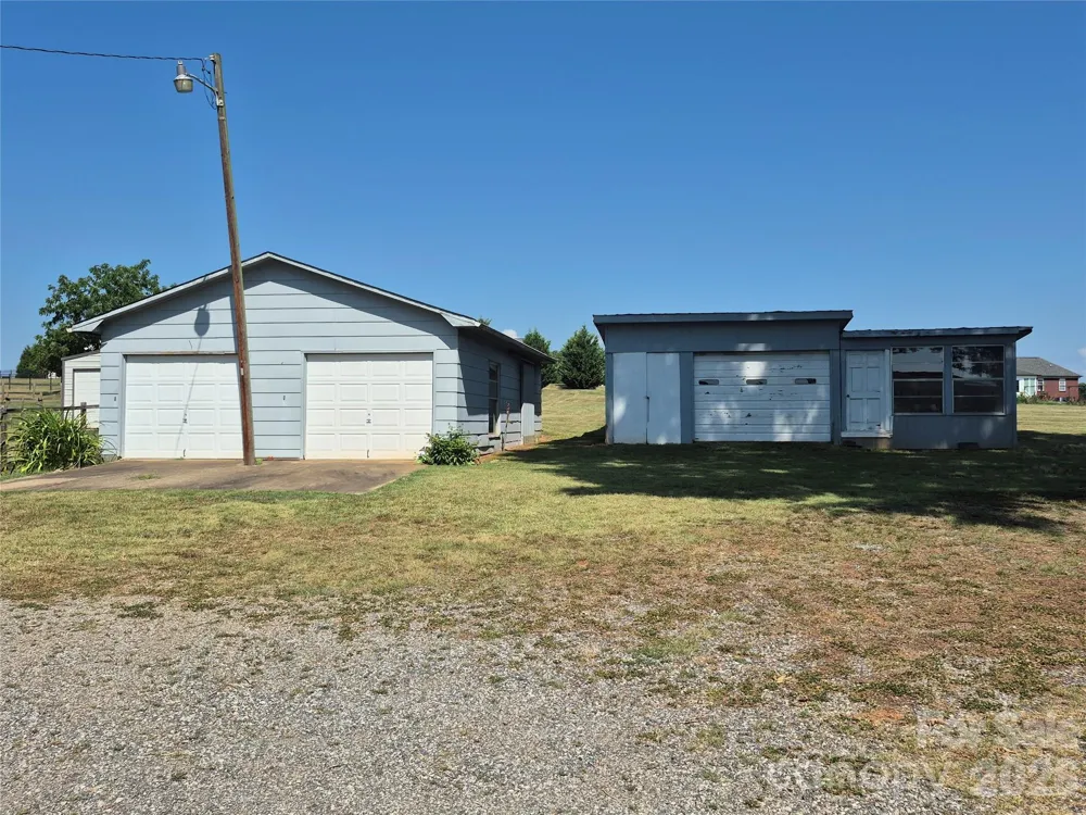1267 Howards Creek Mill Road Vale, NC 28168