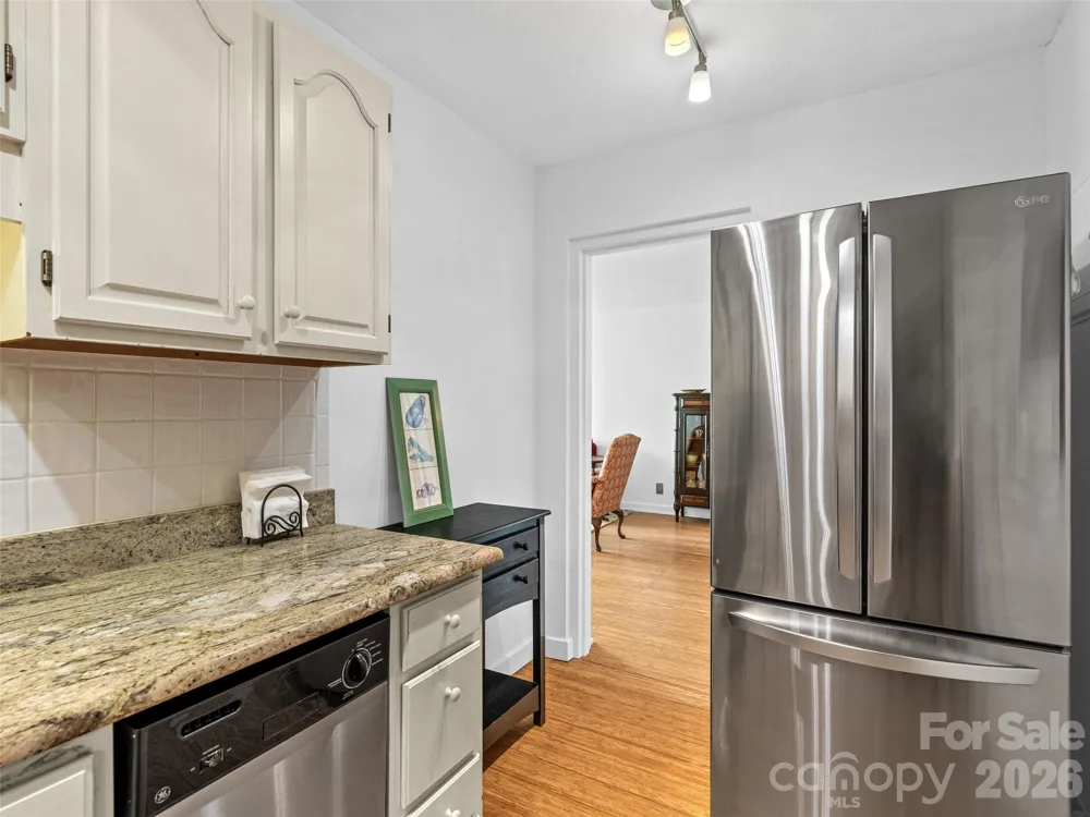 647 Town Mountain Road #309 Asheville, NC 28804