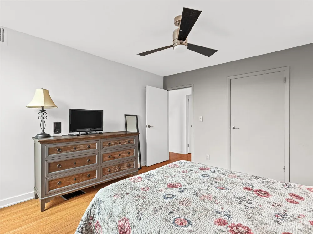 647 Town Mountain Road #309 Asheville, NC 28804