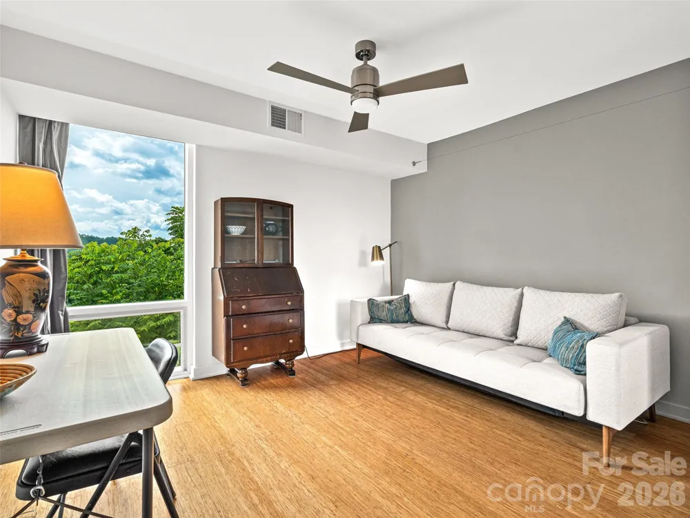 647 Town Mountain Road #309 Asheville, NC 28804
