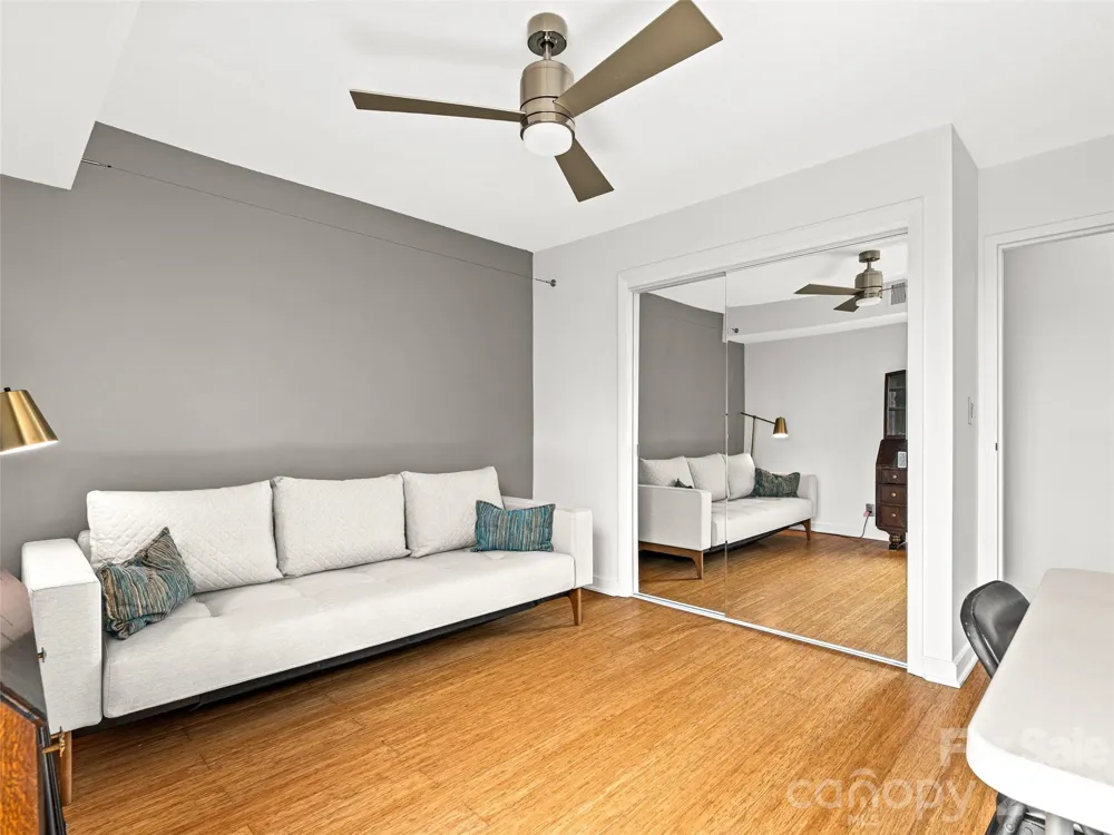 647 Town Mountain Road #309 Asheville, NC 28804