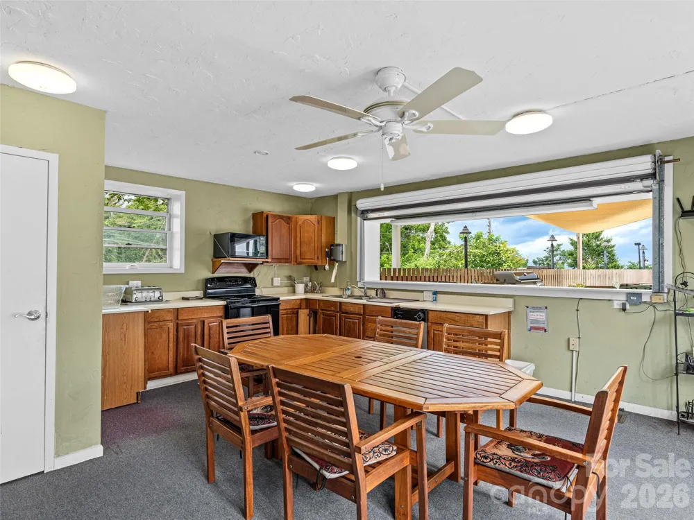 647 Town Mountain Road #309 Asheville, NC 28804