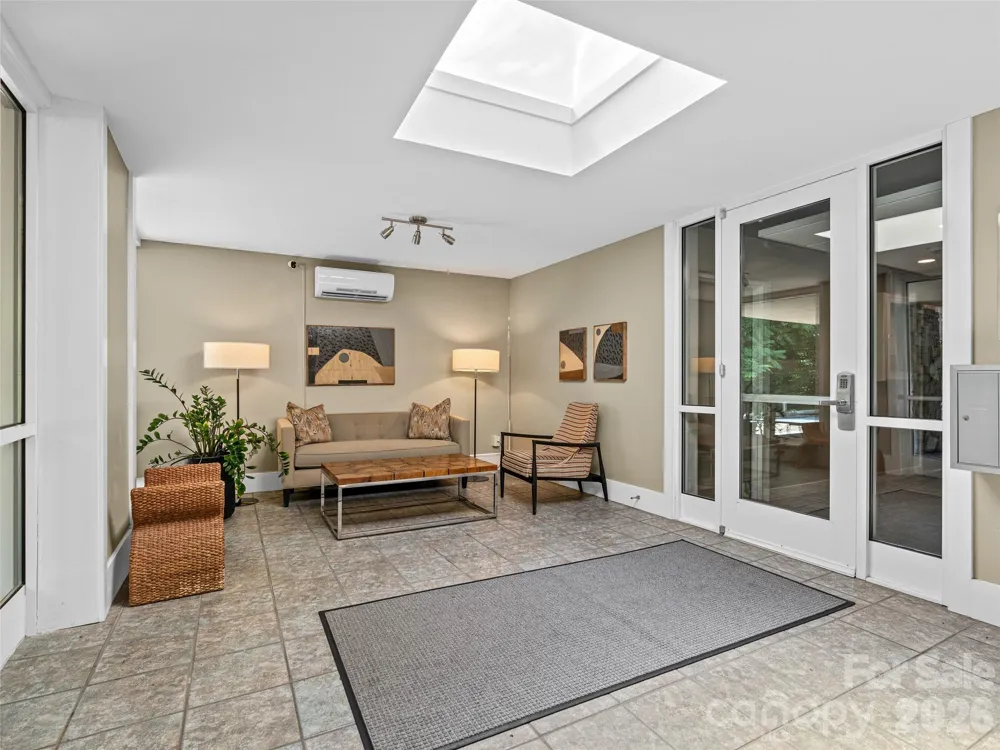 647 Town Mountain Road #309 Asheville, NC 28804