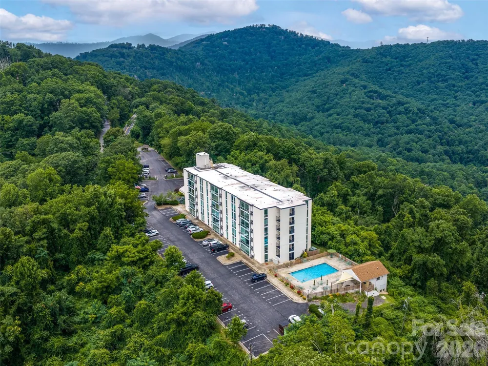 647 Town Mountain Road #309 Asheville, NC 28804