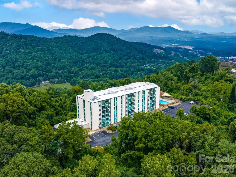 647 Town Mountain Road #309 Asheville, NC 28804