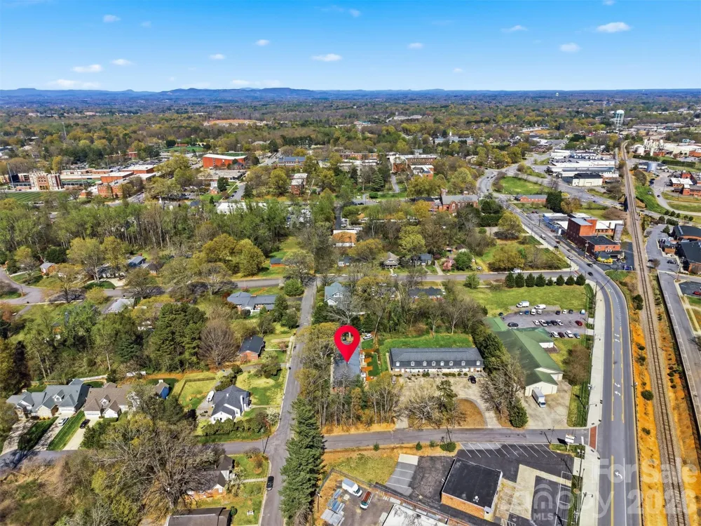 414 7th Street NE Hickory, NC 28601