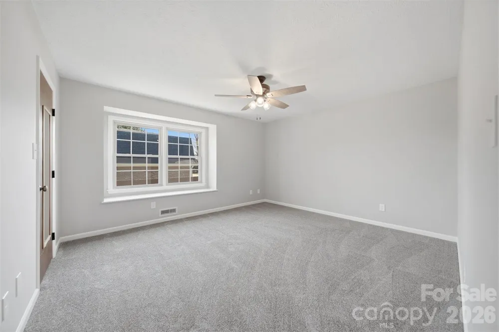 414 7th Street NE Hickory, NC 28601