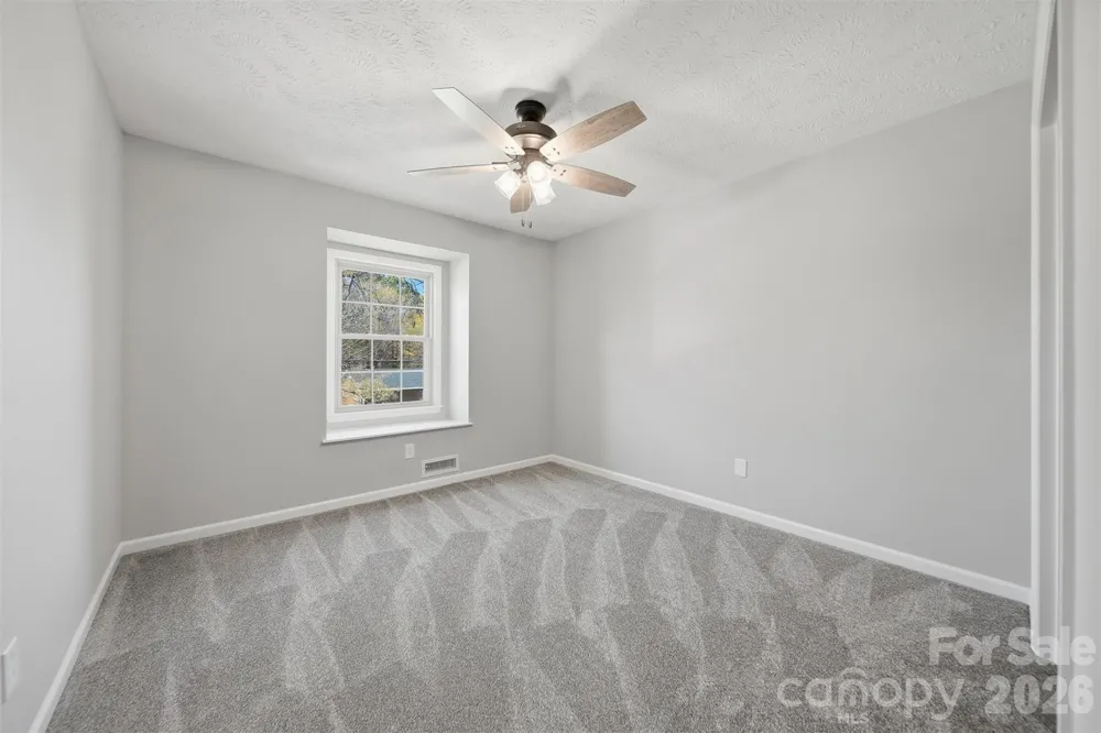 414 7th Street NE Hickory, NC 28601