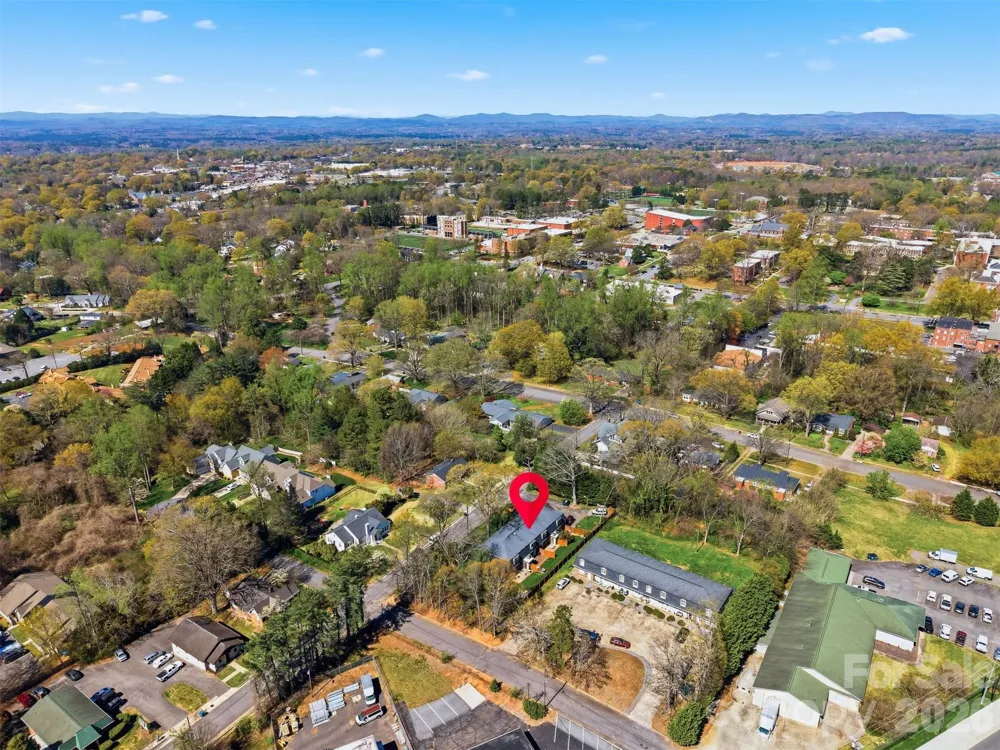 414 7th Street NE Hickory, NC 28601