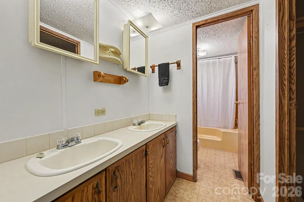 812 Forest Hills School Road Marshville, NC 28103