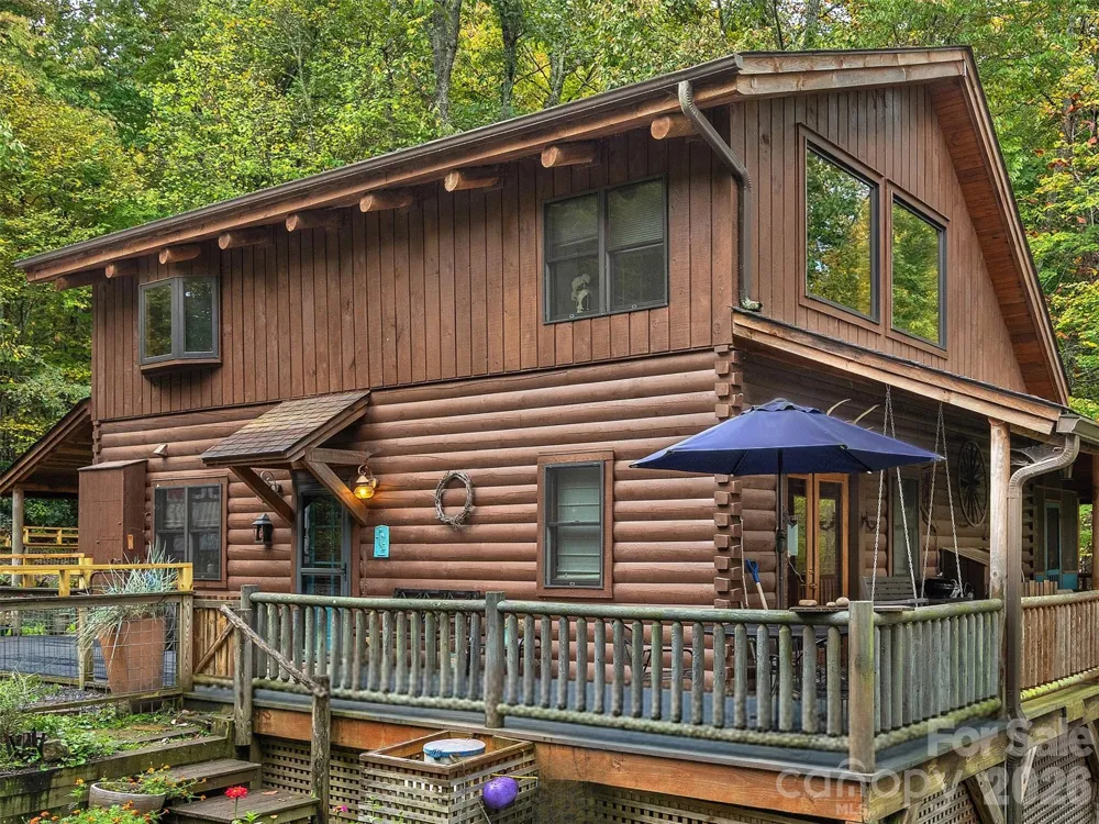 102 and 104 Carriage Drive Fairview, NC 28730
