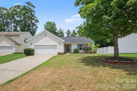 108 Briarwood Lane