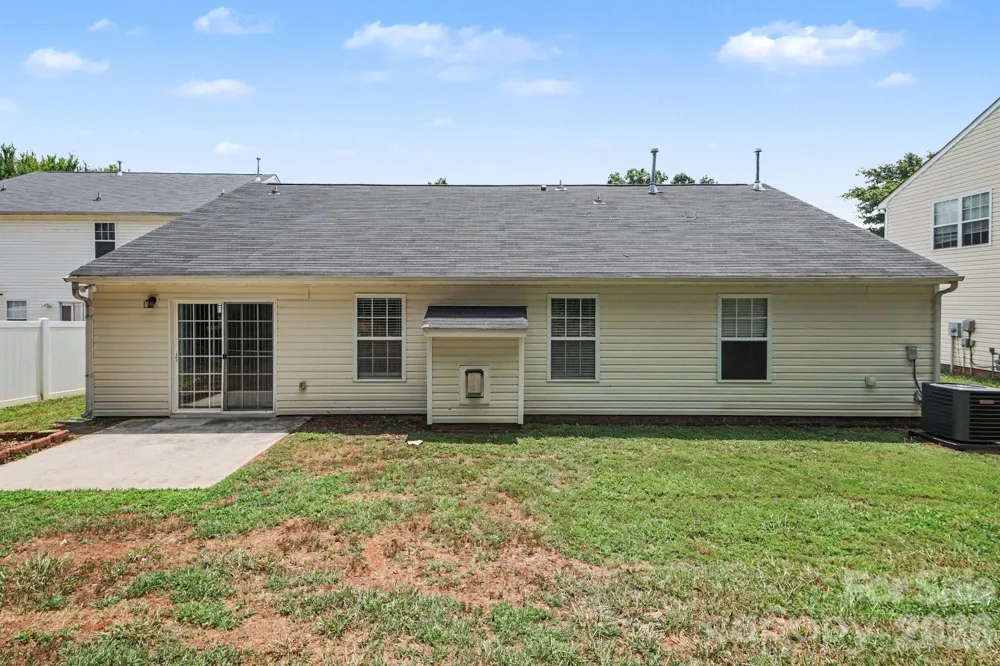 108 Briarwood Lane Mount Holly, NC 28120