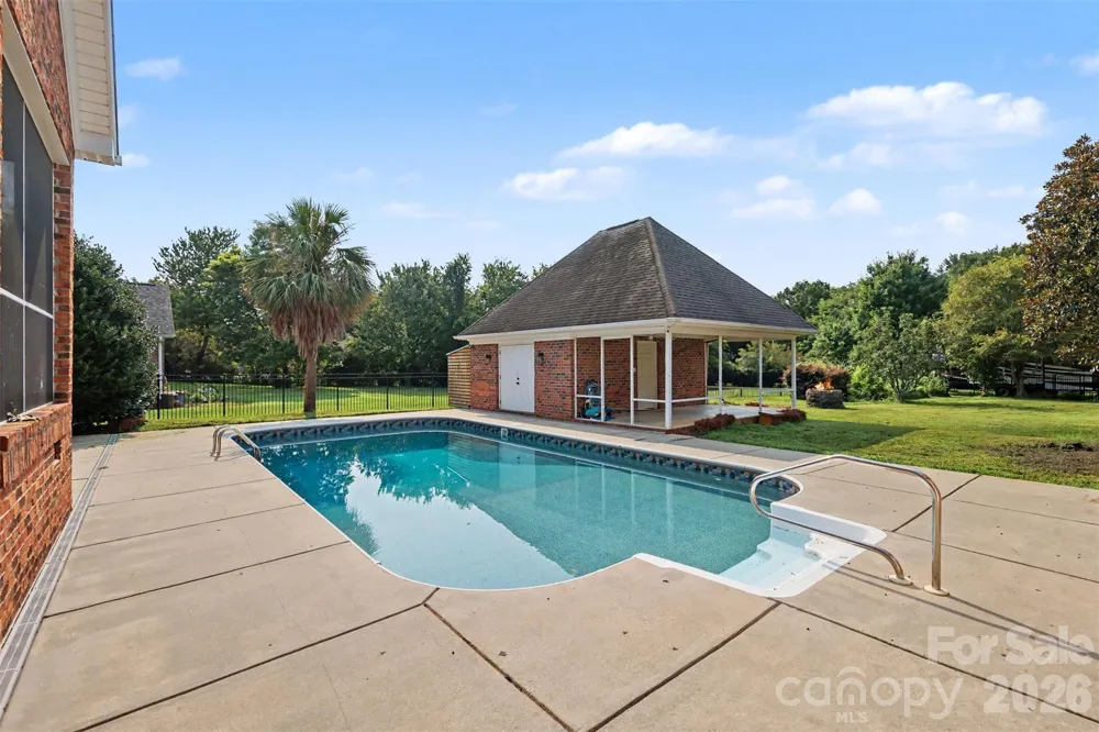 1004 Creekwalk Drive Stanley, NC 28164