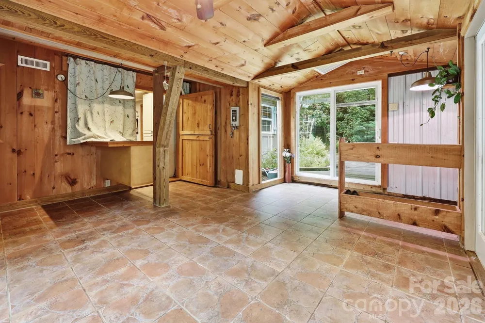 98 Secluded Cove Waynesville, NC 28785