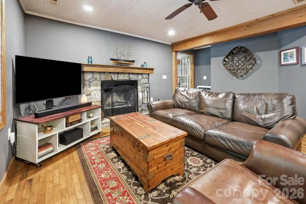 98 Secluded Cove Waynesville, NC 28785