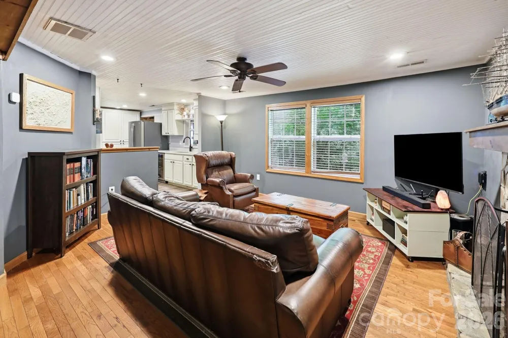 98 Secluded Cove Waynesville, NC 28785