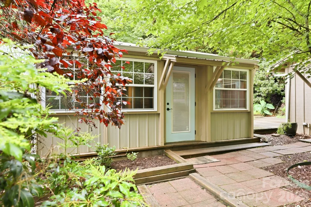 98 Secluded Cove Waynesville, NC 28785