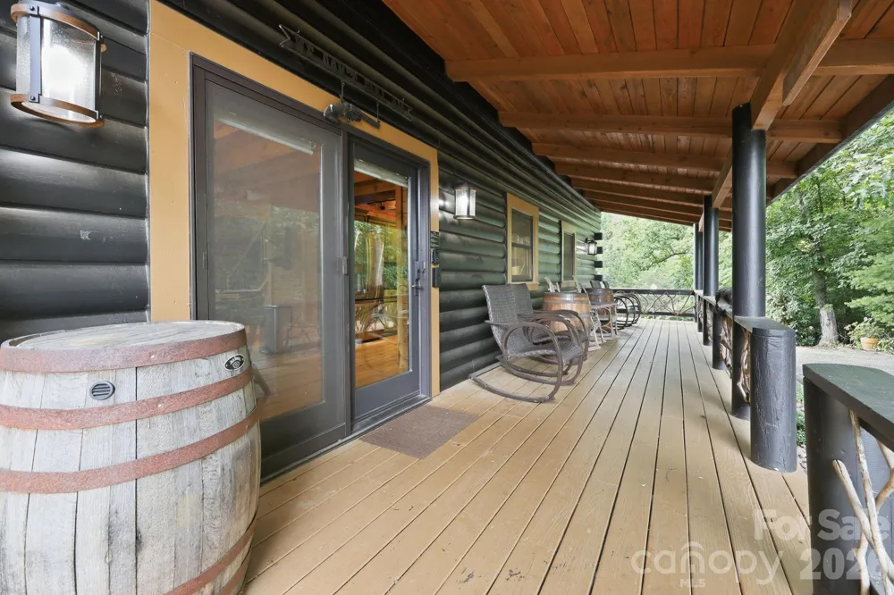 206 Hamlet Drive Burnsville, NC 28714