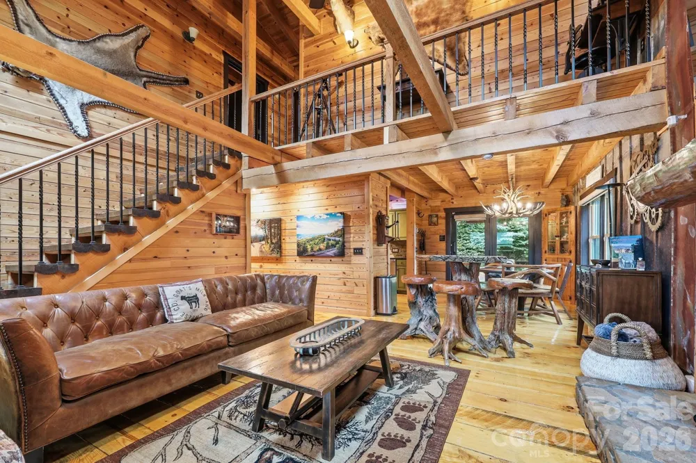206 Hamlet Drive Burnsville, NC 28714