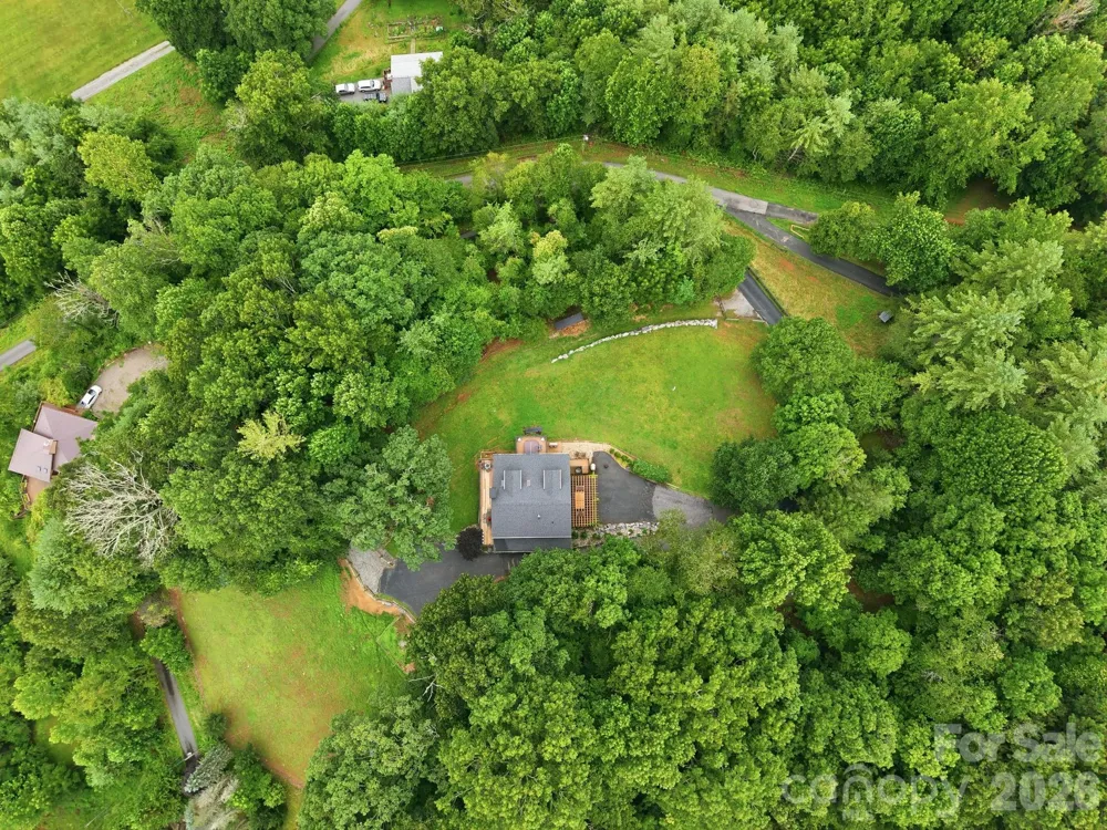 206 Hamlet Drive Burnsville, NC 28714