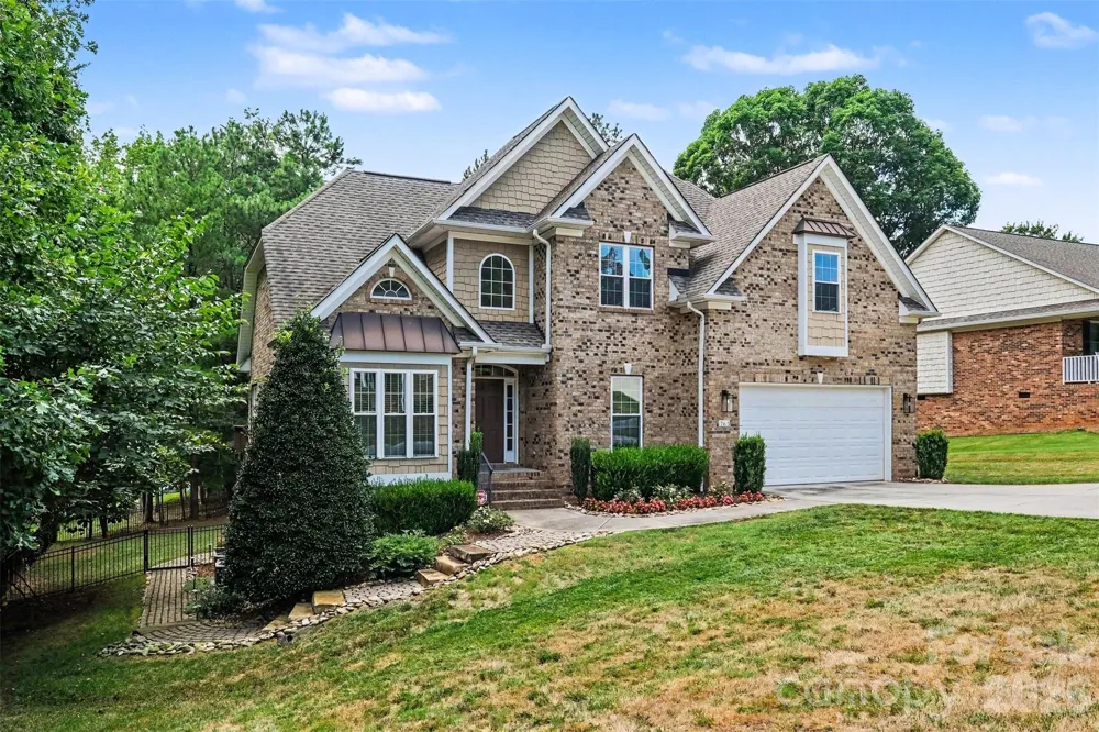 765 Sloan Street Denver, NC 28037