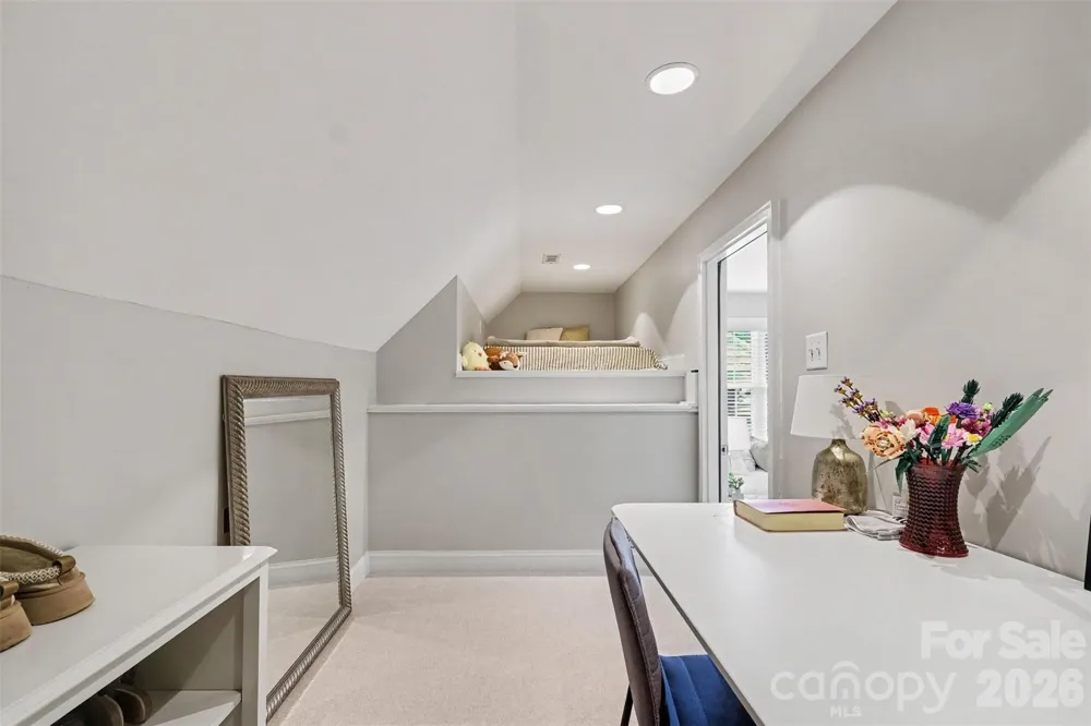 765 Sloan Street Denver, NC 28037