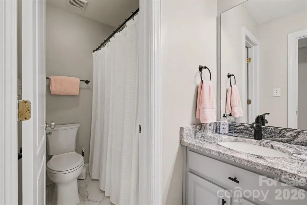 765 Sloan Street Denver, NC 28037