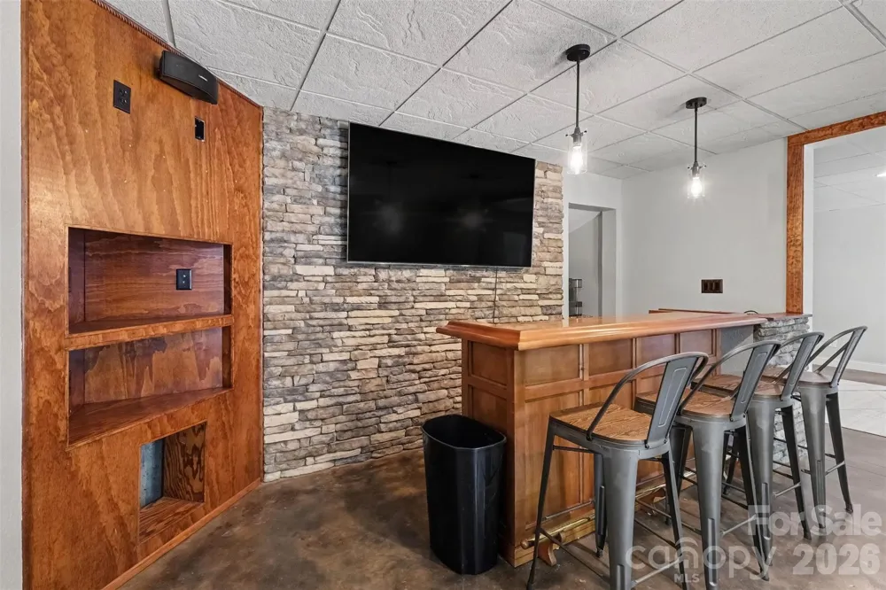 765 Sloan Street Denver, NC 28037