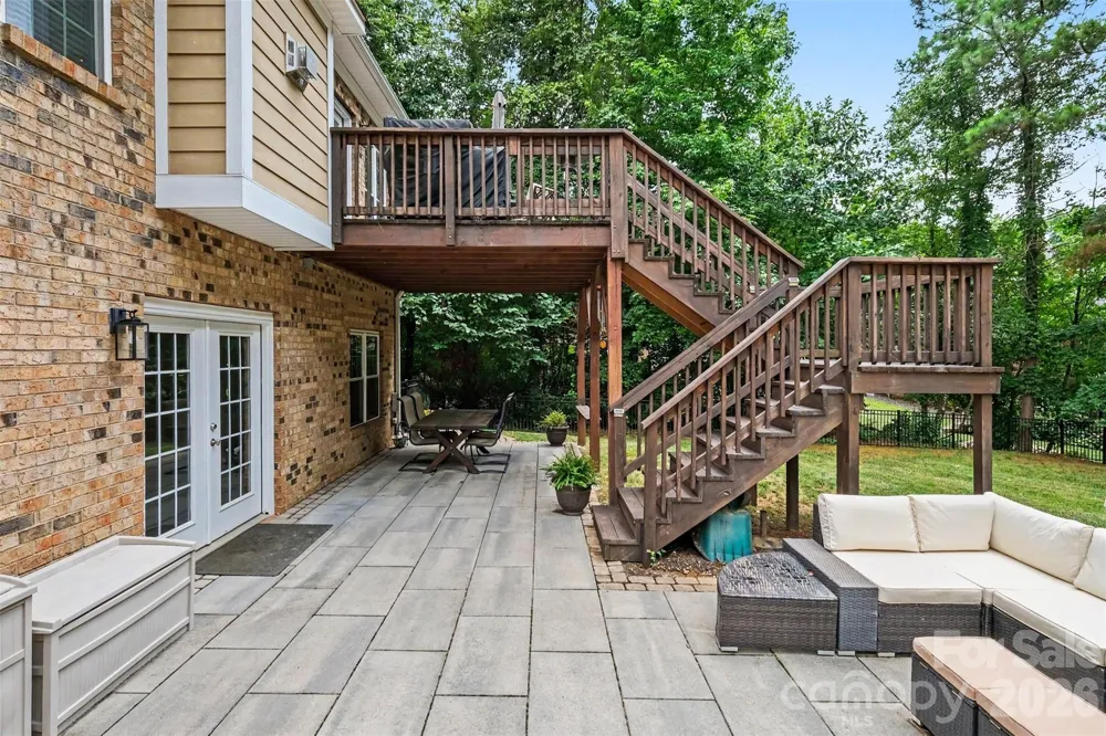 765 Sloan Street Denver, NC 28037