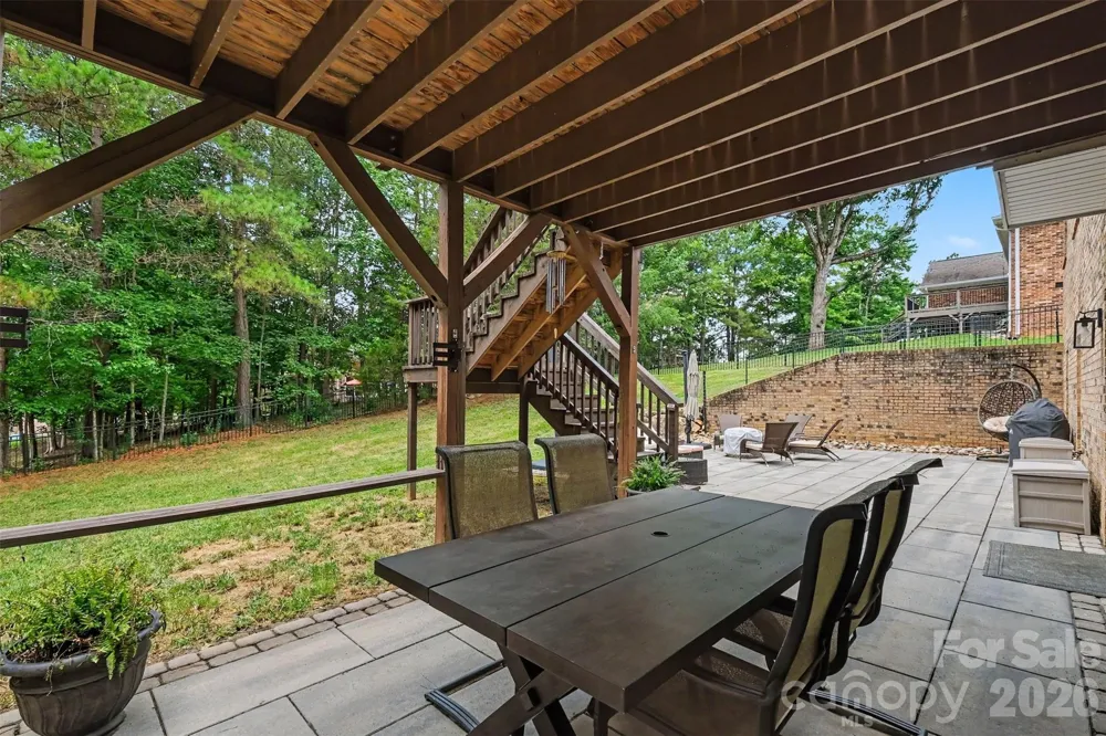 765 Sloan Street Denver, NC 28037