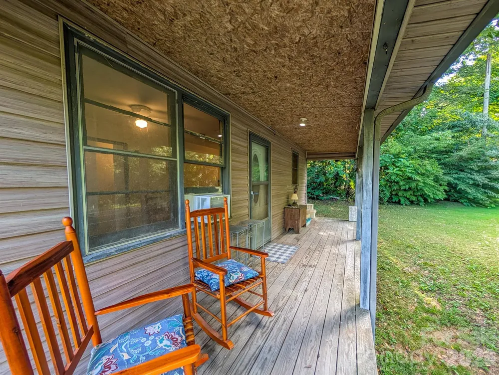 172 Lower Browns Creek Road Burnsville, NC 28714