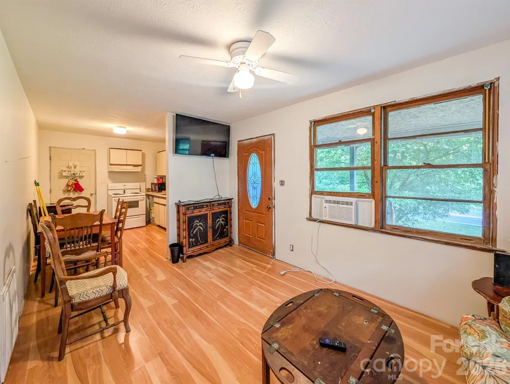 172 Lower Browns Creek Road Burnsville, NC 28714
