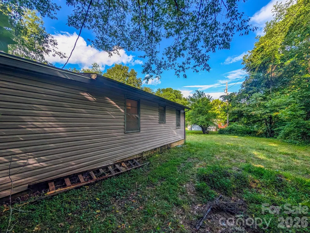 172 Lower Browns Creek Road Burnsville, NC 28714