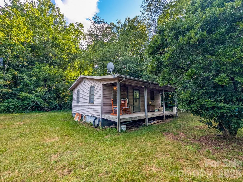 172 Lower Browns Creek Road Burnsville, NC 28714