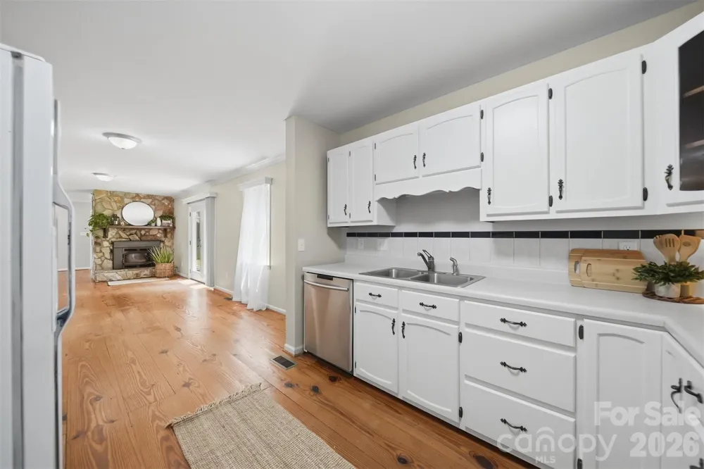 131 Fox Runn Drive Granite Falls, NC 28630