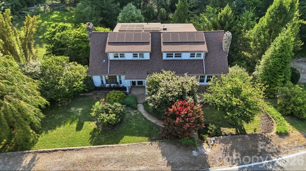 1686 Dutch Cove Road Canton, NC 28716