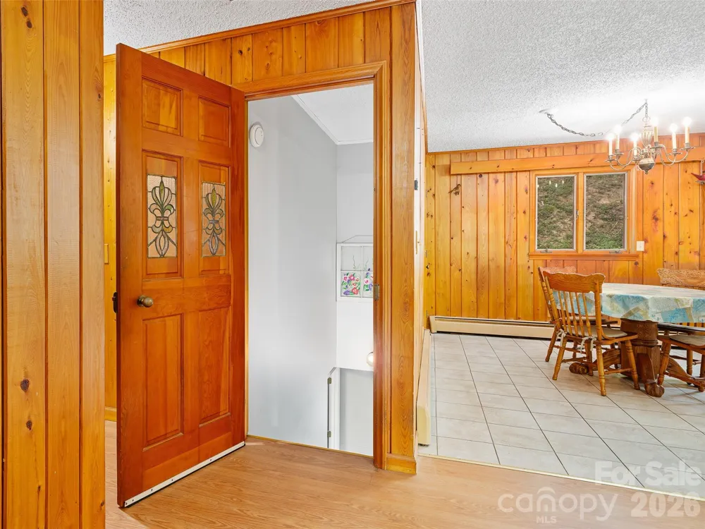 1065 Upper Pig Pen Road Green Mountain, NC 28740