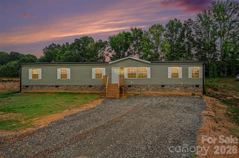 3032 Drake Circle