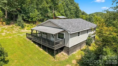 3028 Playmore Beach Road