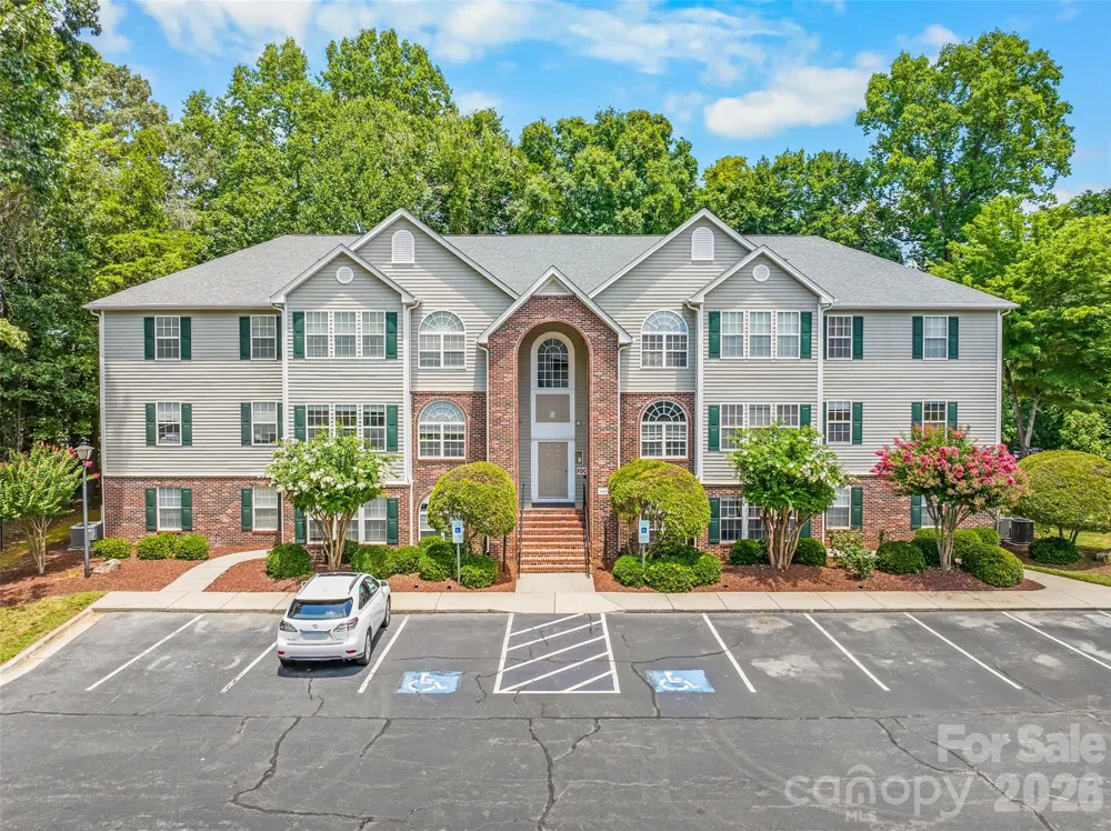221 Timberline Ridge Court Winston Salem, NC 27106